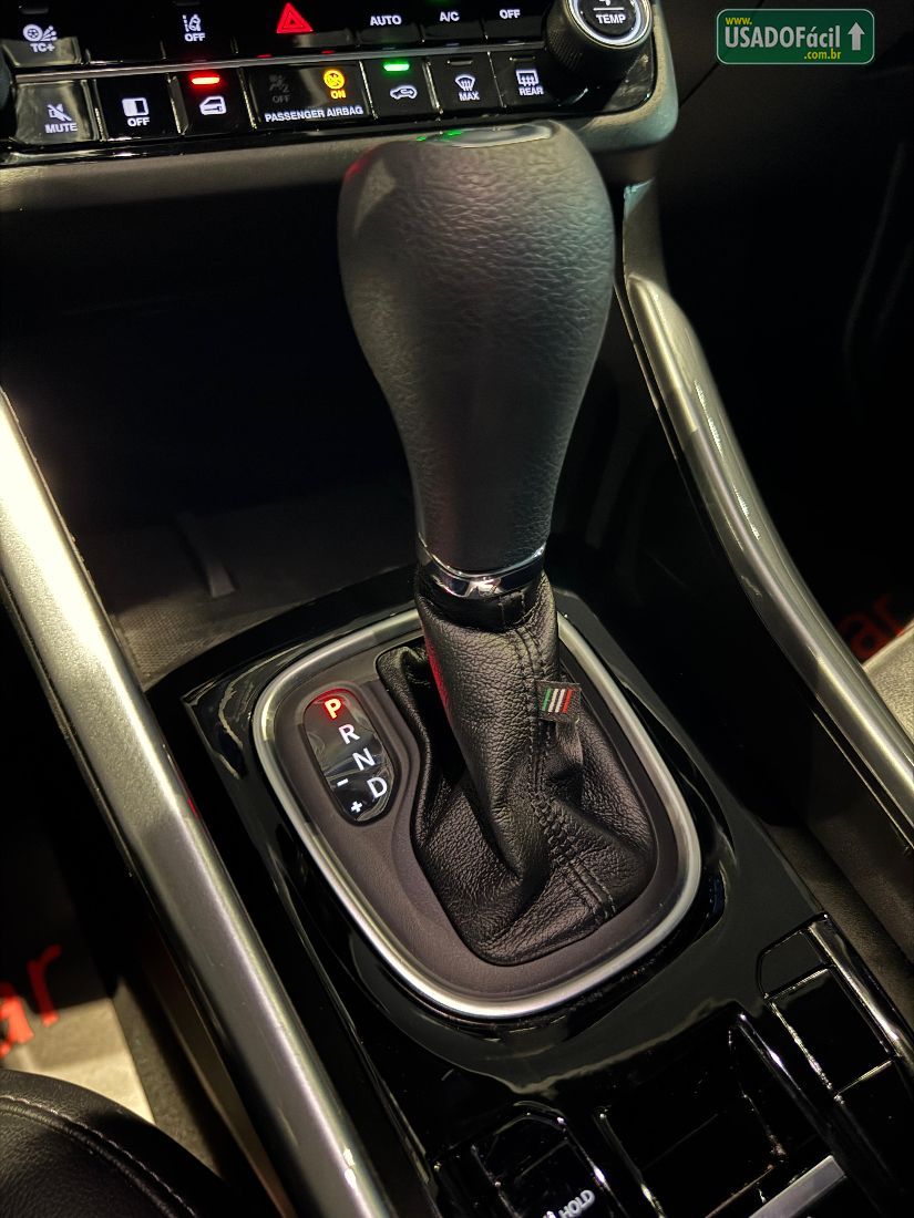 Fiat Fastback Audace 200 Turbo Automático Híbri­do 2025/2026 — foto 18 de 20