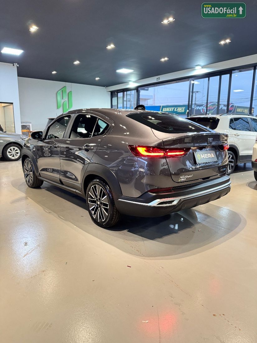 Fiat Fastback Audace 200 Turbo Automático Híbri­do 2025/2026 — foto 5 de 20