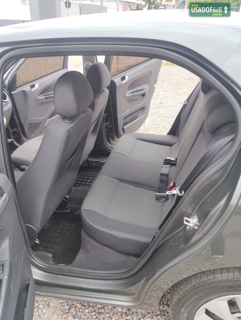 Volkswagen Gol 1.6 Mi 4P Total Flex 2013/2013 — foto 8 de 11