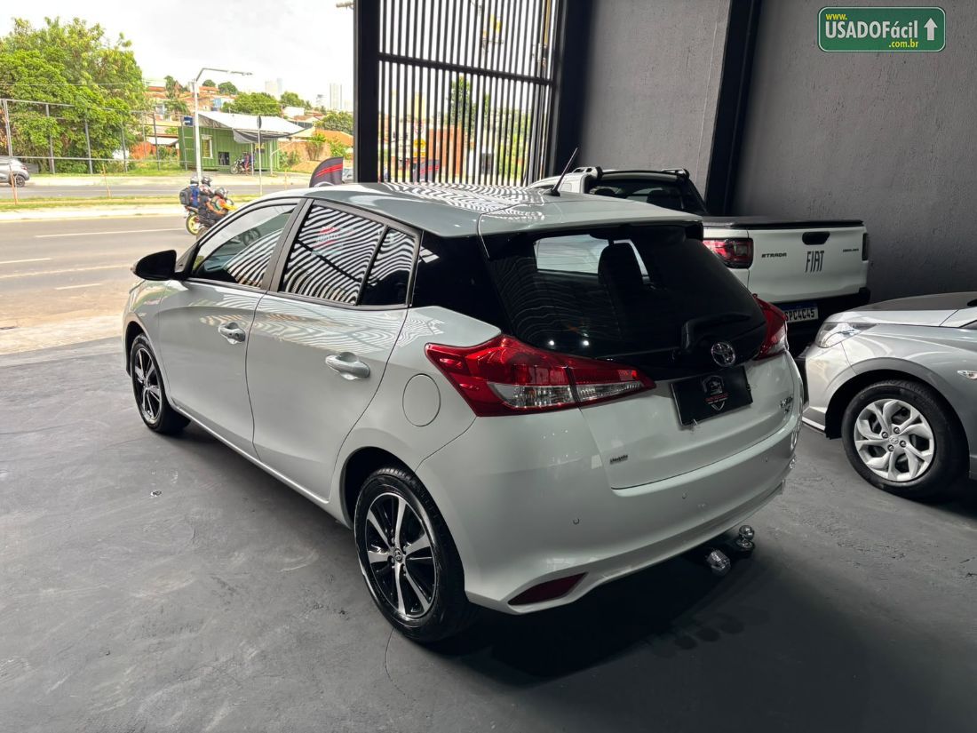 TOYOTA Yaris Hatch XS Connect 1.5 Automático Flex 2021/2022 — foto 4 de 13