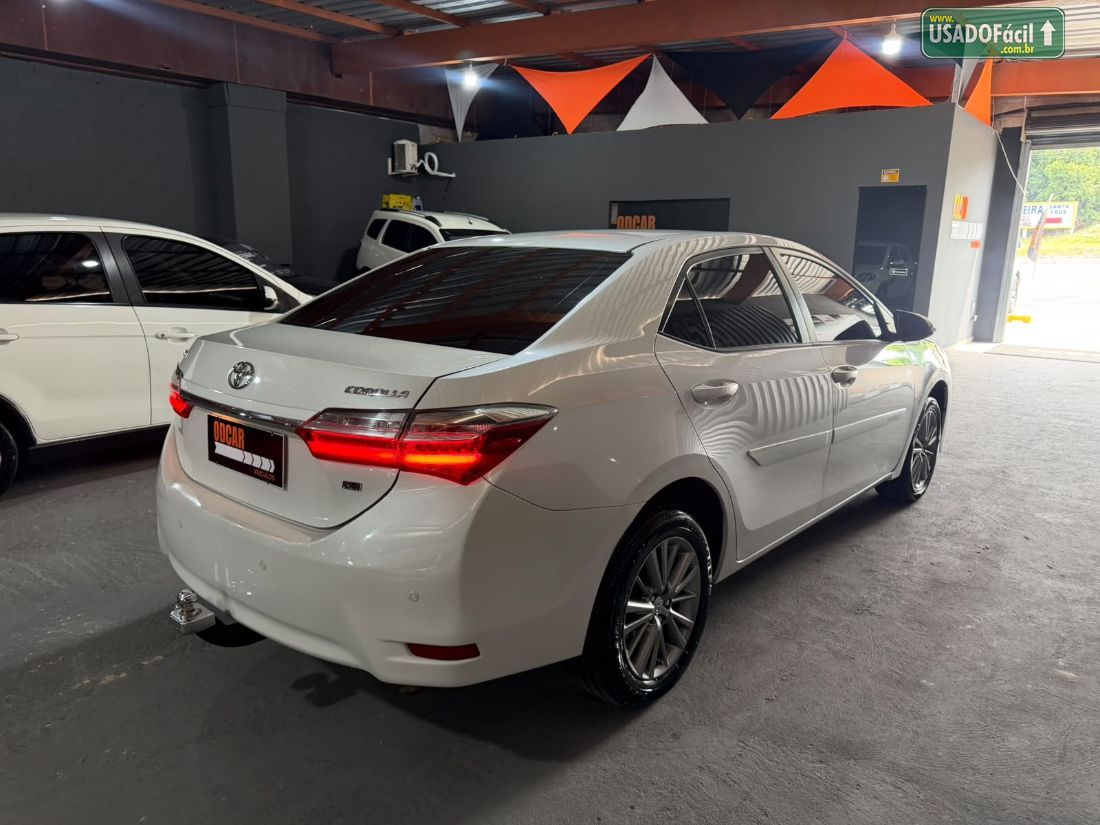 Toyota Corolla GLi Upper 1.8 Automático Flex 2017/2018 — foto 4 de 11