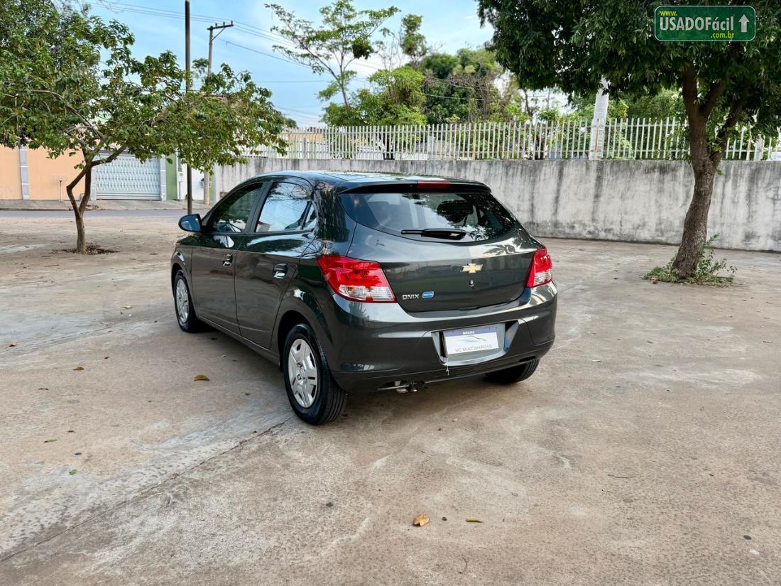 CHEVROLET/GM Onix Joy Hatch 1.0 Mecânico Flex 2018/2018 — foto 7 de 19