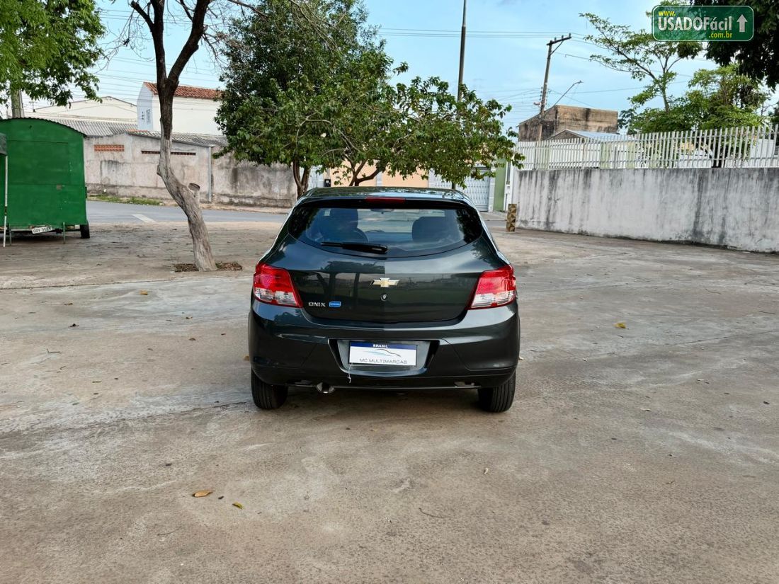 CHEVROLET/GM Onix Joy Hatch 1.0 Mecânico Flex 2018/2018 — foto 8 de 19