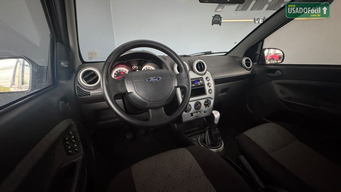 Ford Fiesta Hatch 1.5 Mecânico 5P Flex 2013/2014 — foto 10 de 17