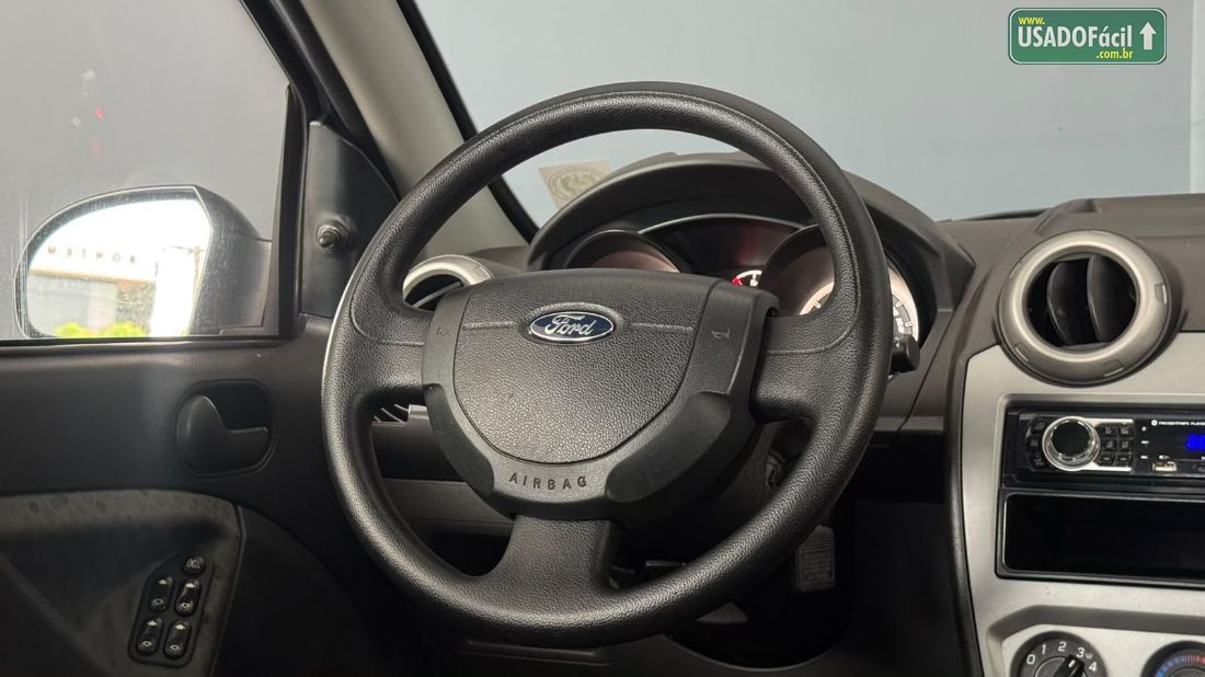 Ford Fiesta Hatch 1.5 Mecânico 5P Flex 2013/2014 — foto 11 de 17