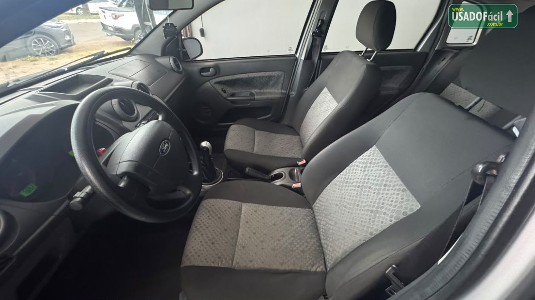 Ford Fiesta Hatch 1.5 Mecânico 5P Flex 2013/2014 — foto 14 de 17