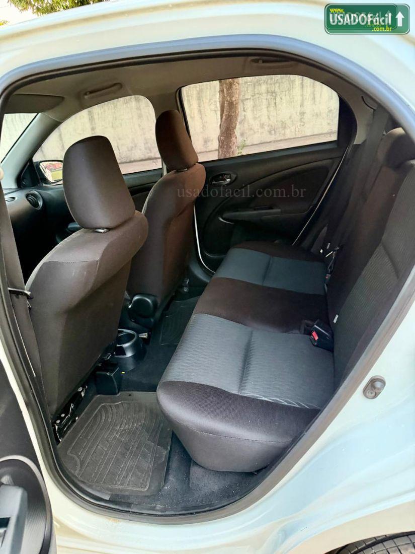 TOYOTA Etios Hatch X 1.3 Mecânico Flex 2017/2018 — foto 13 de 19