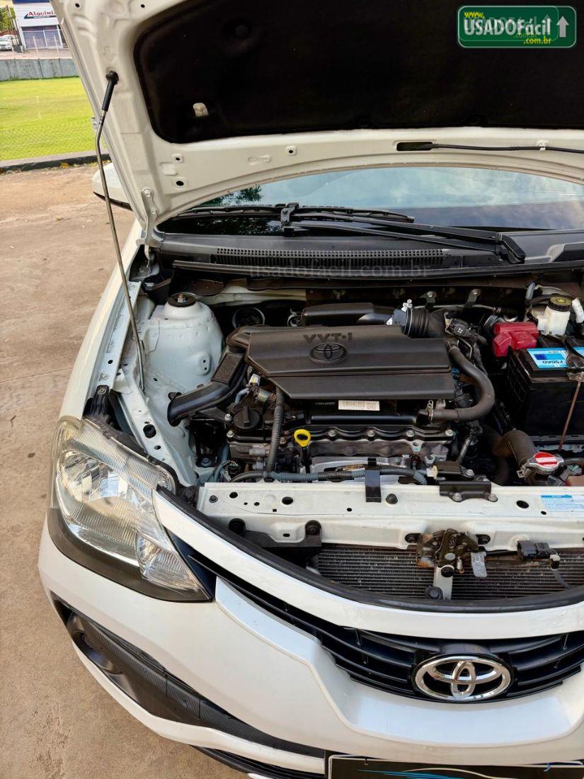 TOYOTA Etios Hatch X 1.3 Mecânico Flex 2017/2018 — foto 18 de 19