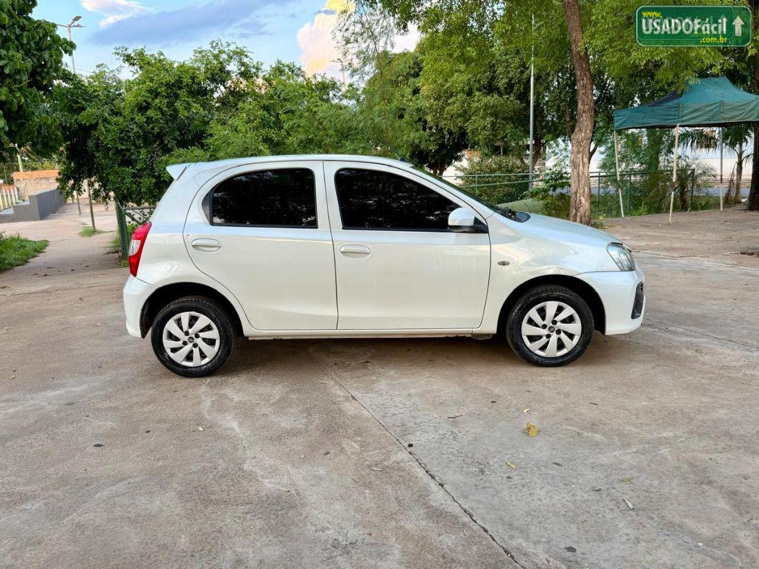 TOYOTA Etios Hatch X 1.3 Mecânico Flex 2017/2018 — foto 4 de 19