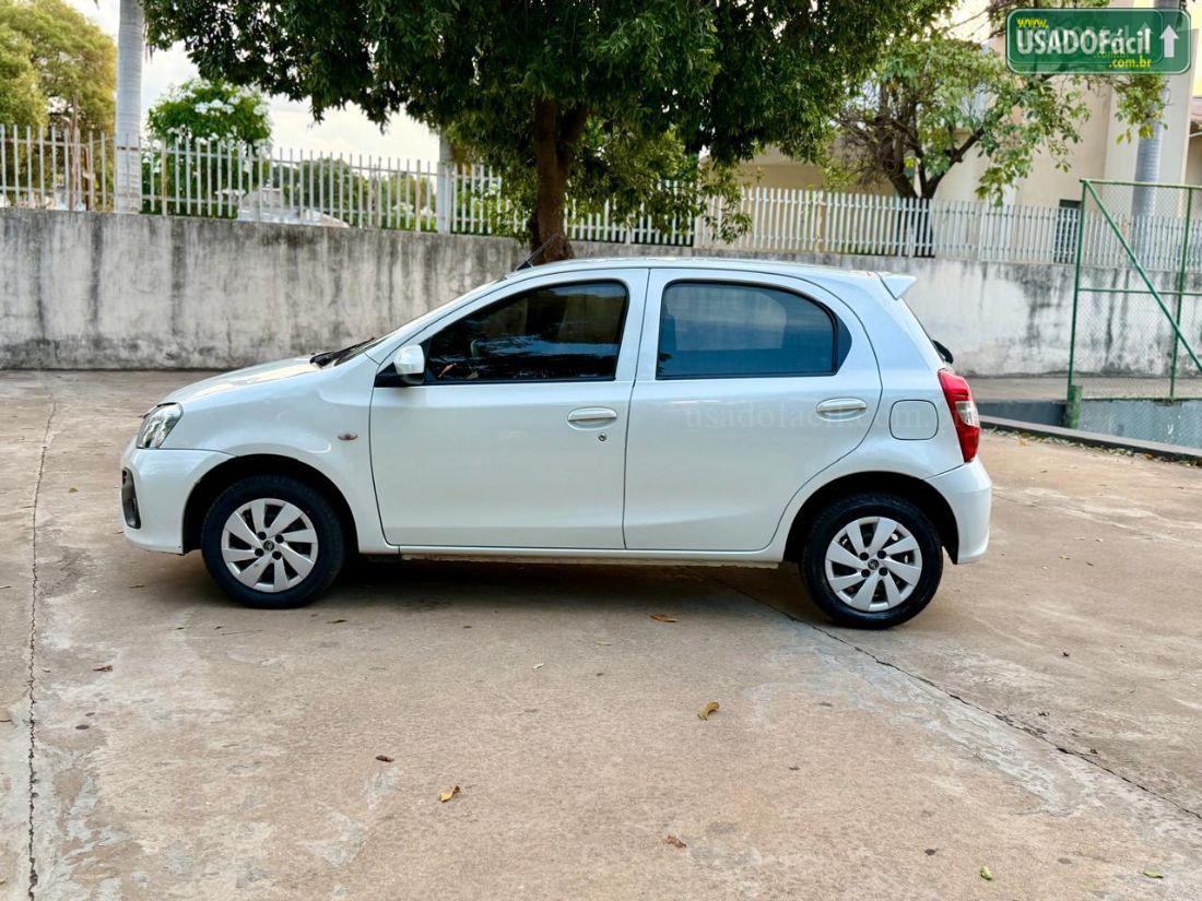 TOYOTA Etios Hatch X 1.3 Mecânico Flex 2017/2018 — foto 5 de 19