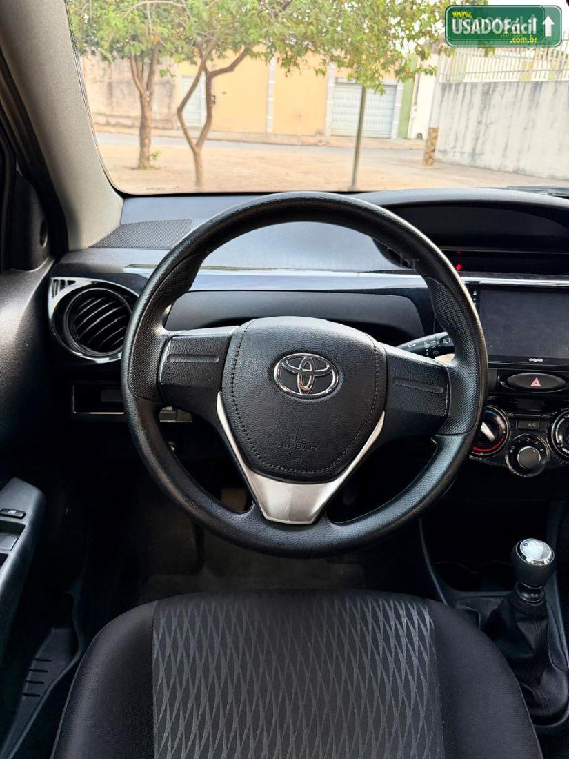 TOYOTA Etios Hatch X 1.3 Mecânico Flex 2017/2018 — foto 9 de 19