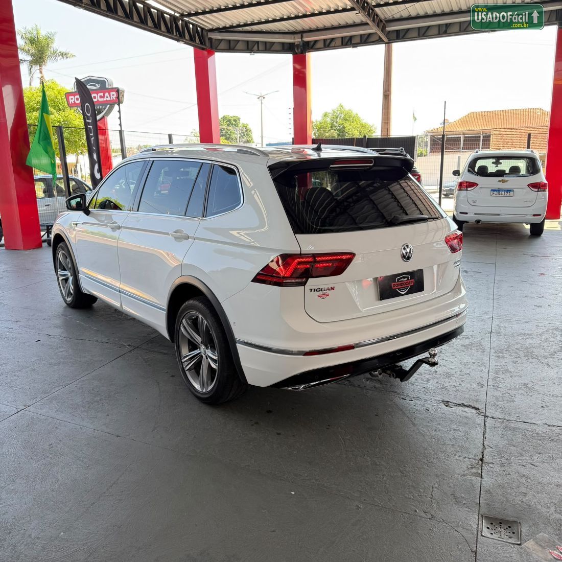 Volkswagen Tiguan Allspace R-Line 350 TSI 2.0 4x4 2019/2020 — foto 7 de 13