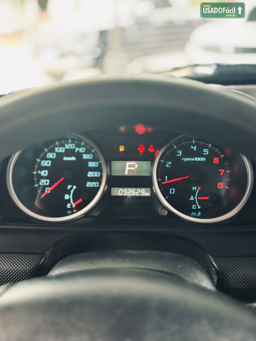 Mitsubishi Pajero TR4 2.0 4x2 Automático Flex 2013/2014 — foto 10 de 19
