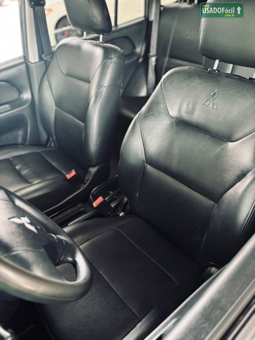 Mitsubishi Pajero TR4 2.0 4x2 Automático Flex 2013/2014 — foto 14 de 19