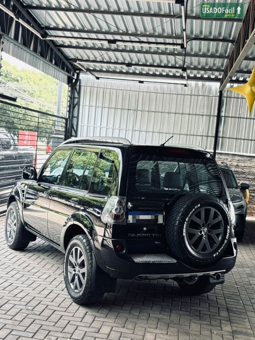 Mitsubishi Pajero TR4 2.0 4x2 Automático Flex 2013/2014 — foto 4 de 19