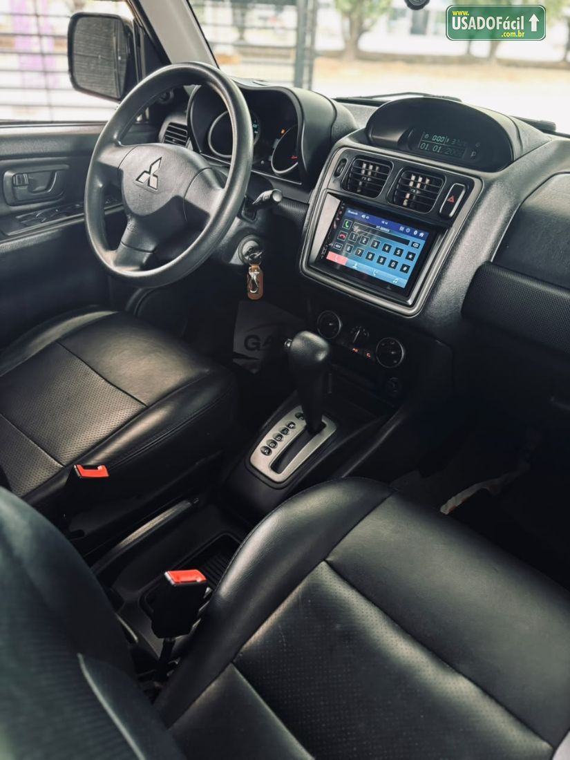 Mitsubishi Pajero TR4 2.0 4x2 Automático Flex 2013/2014 — foto 7 de 19