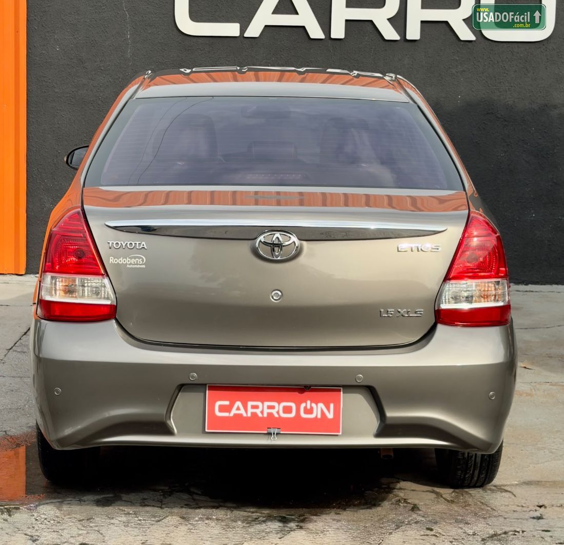 Toyota Etios Sedan XLS 1.5 Automático Flex 2017/2018 — foto 5 de 13