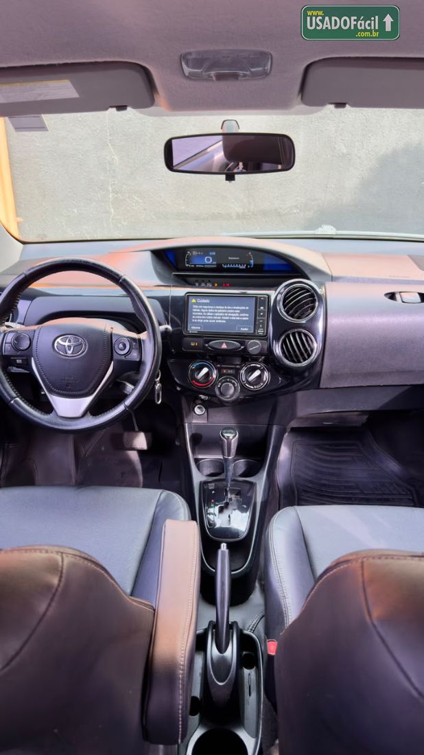 Toyota Etios Sedan XLS 1.5 Automático Flex 2017/2018 — foto 8 de 13