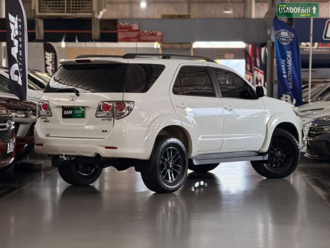 Toyota Hilux SW4 SR 4x2 2.7 Mecânico Flex 2013/2013 — foto 12 de 12