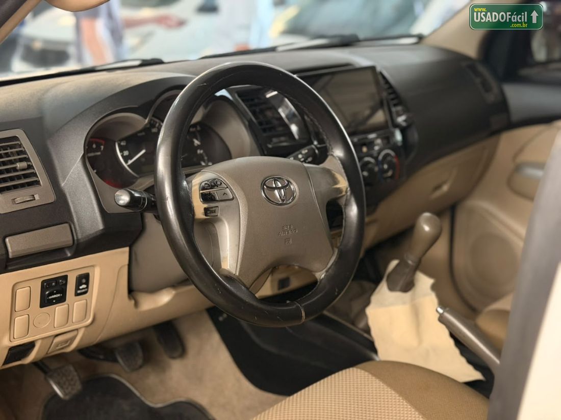 Toyota Hilux SW4 SR 4x2 2.7 Mecânico Flex 2013/2013 — foto 5 de 12