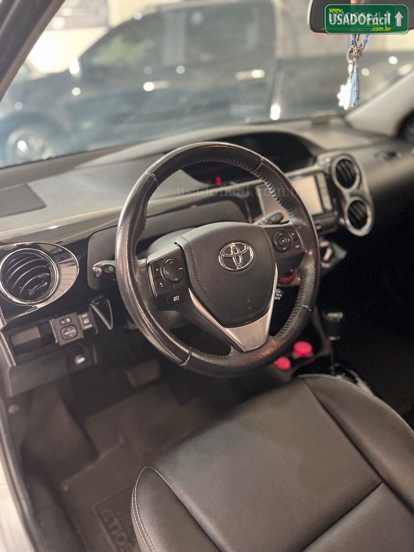 TOYOTA Etios Hatch XLS 1.5 Automático Flex 2017/2018 — foto 10 de 14