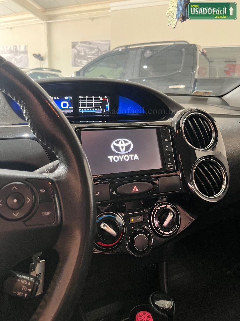 TOYOTA Etios Hatch XLS 1.5 Automático Flex 2017/2018 — foto 13 de 14