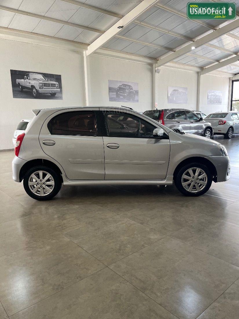 TOYOTA Etios Hatch XLS 1.5 Automático Flex 2017/2018 — foto 8 de 14