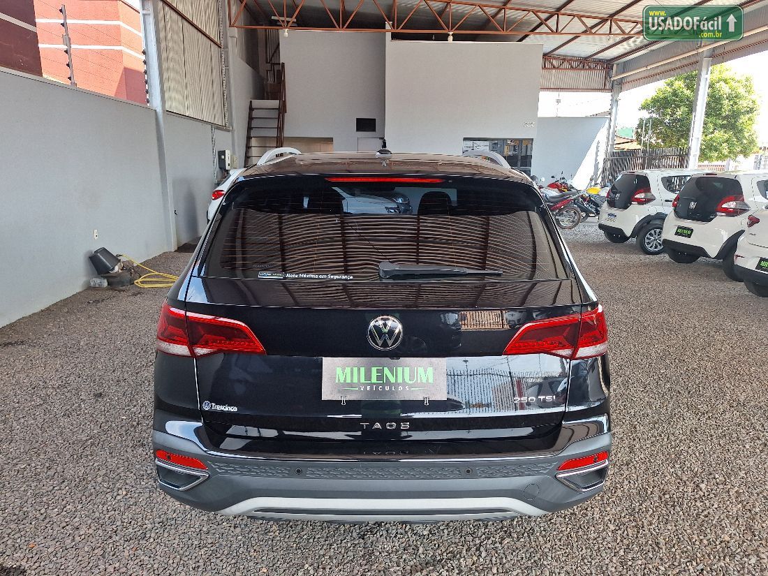 Volkswagen Taos Highline 250 TSI 1.4 Automático Flex 2023/2024 — foto 6 de 14