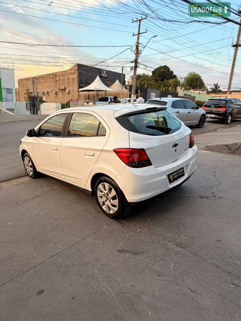CHEVROLET/GM Onix Hatch LT 1.4 Automático Flex 2014/2015 — foto 4 de 10