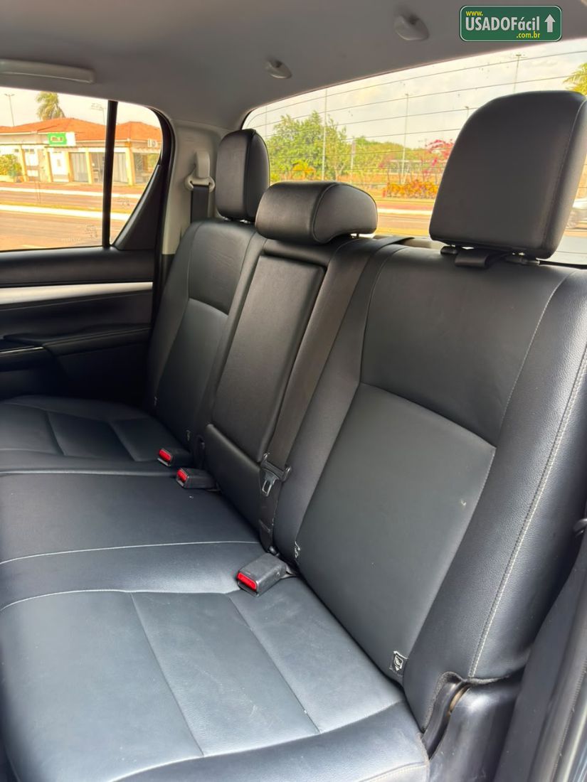 Toyota Hilux SRV CD 2.8 4x4 TDI Automático Diesel 2022/2022 — foto 7 de 11