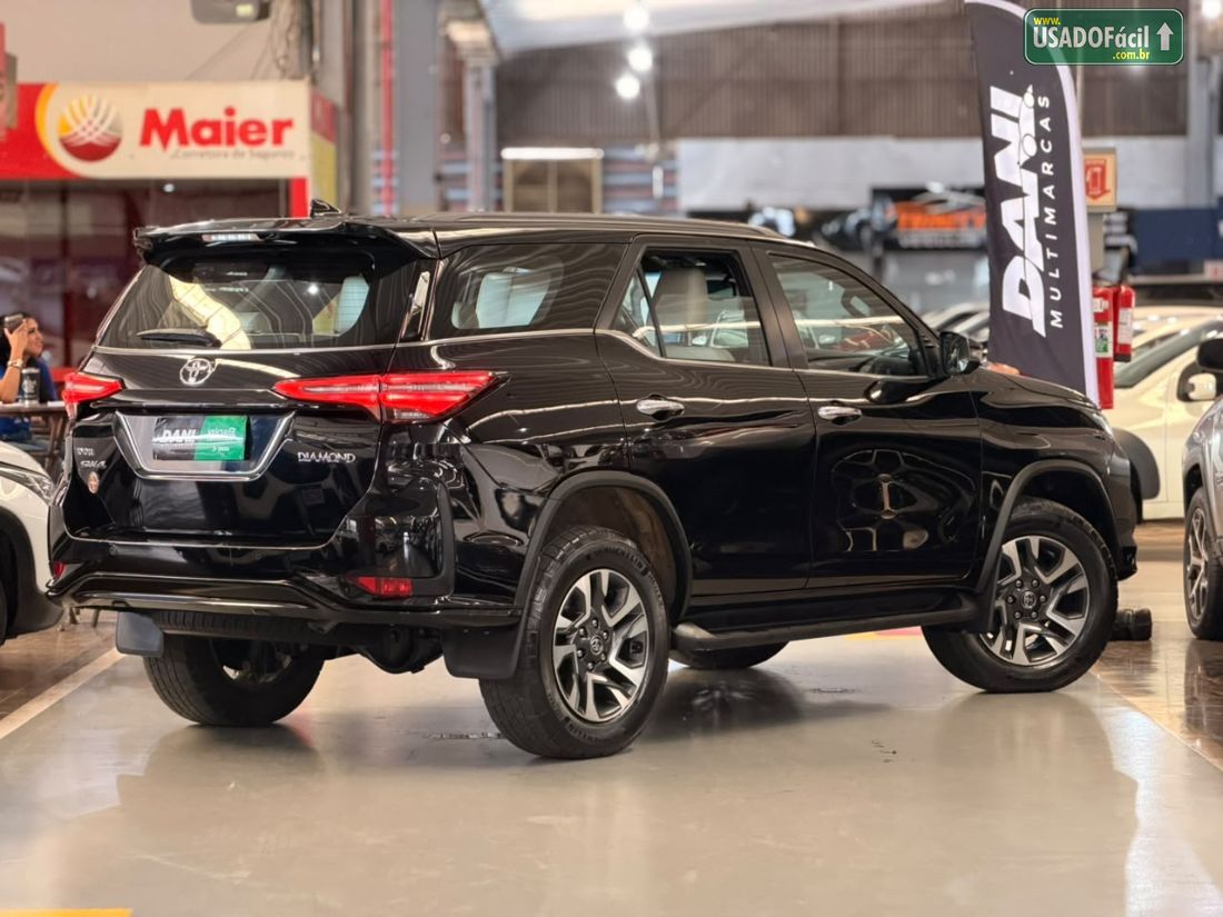 Toyota Hilux SW4 Diamond 2.8 4x4 Turbo Automático Diesel 2022/2022 — foto 14 de 14