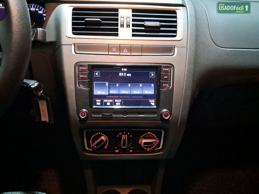 VOLKSWAGEN Fox Connect 1.6 4P Flex 2019/2020 — foto 9 de 12