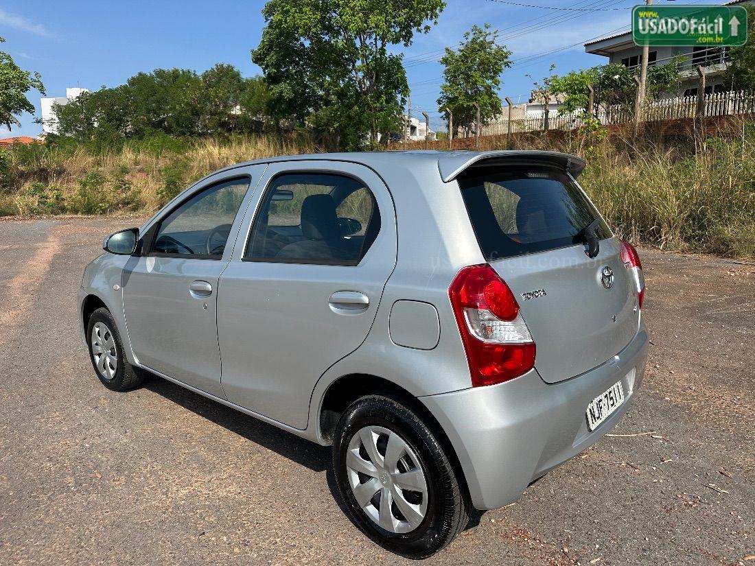 TOYOTA Etios Hatch X 1.3 Mecânico Flex 2015/2016 — foto 4 de 10