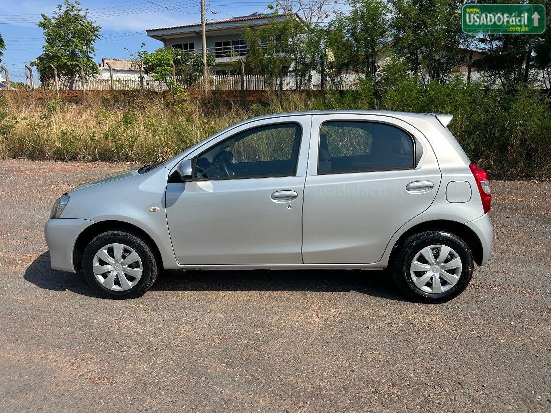 TOYOTA Etios Hatch X 1.3 Mecânico Flex 2015/2016 — foto 5 de 10