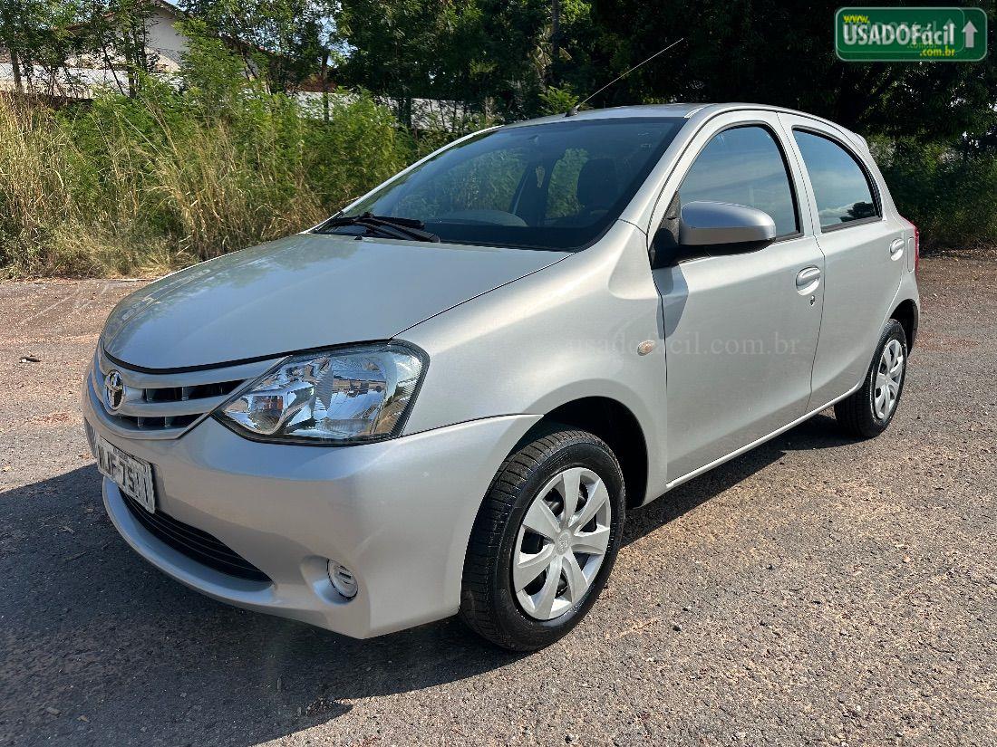 TOYOTA Etios Hatch X 1.3 Mecânico Flex 2015/2016 — foto 6 de 10