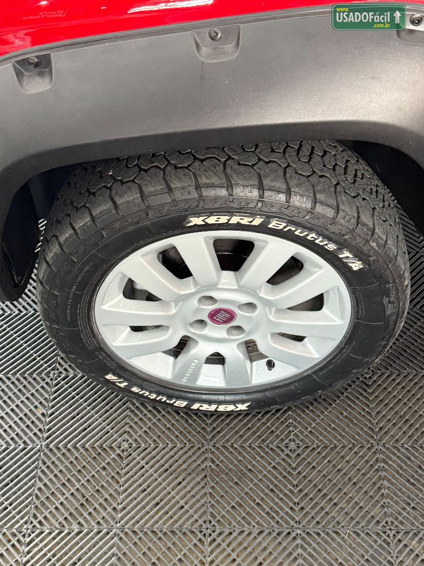 Fiat Strada Adventure CD 1.8 Flex 2014/2014 — foto 7 de 11
