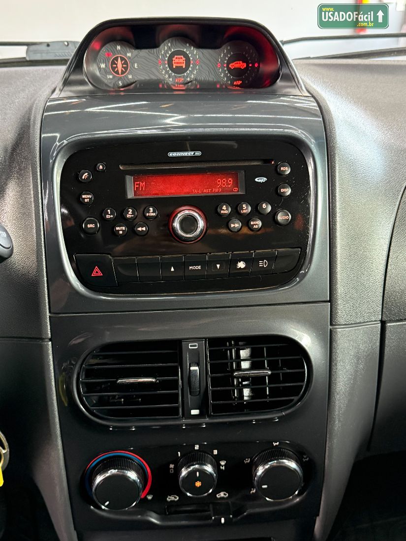 Fiat Strada Adventure CD 1.8 Flex 2014/2014 — foto 9 de 11