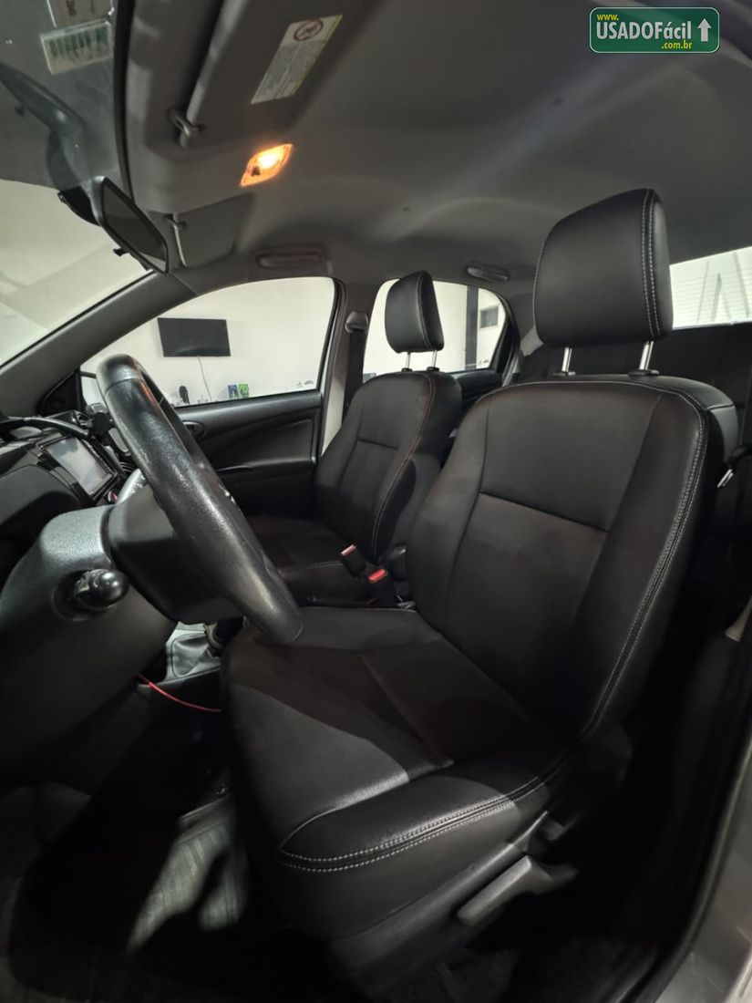 Toyota Etios Sedan XLS 1.5 Mecânico Flex 2015/2016 — foto 12 de 19