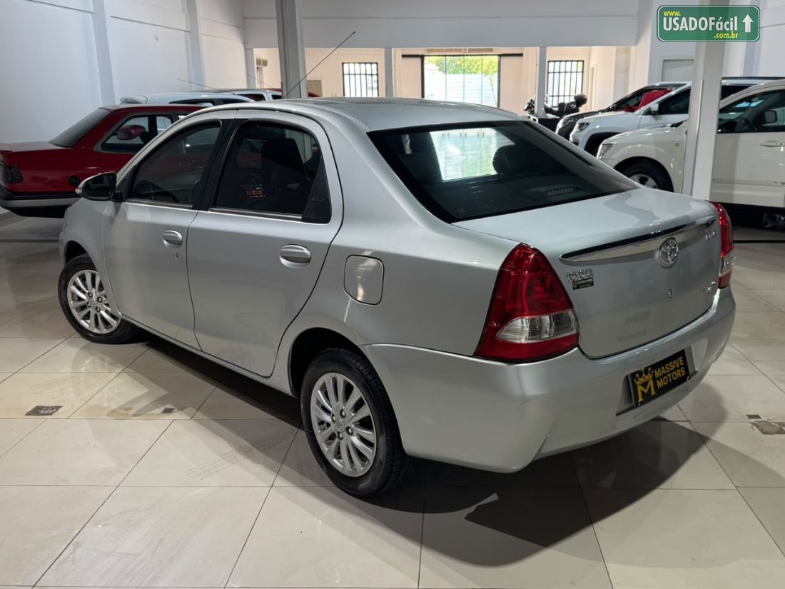 Toyota Etios Sedan XLS 1.5 Mecânico Flex 2015/2016 — foto 4 de 19