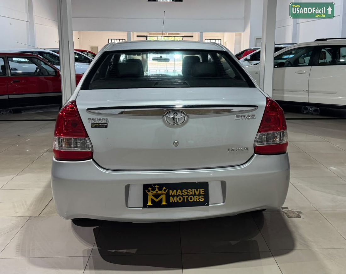 Toyota Etios Sedan XLS 1.5 Mecânico Flex 2015/2016 — foto 6 de 19