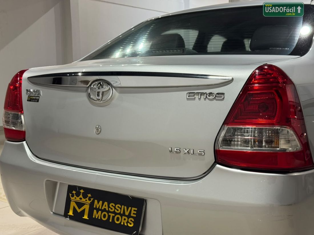 Toyota Etios Sedan XLS 1.5 Mecânico Flex 2015/2016 — foto 9 de 19