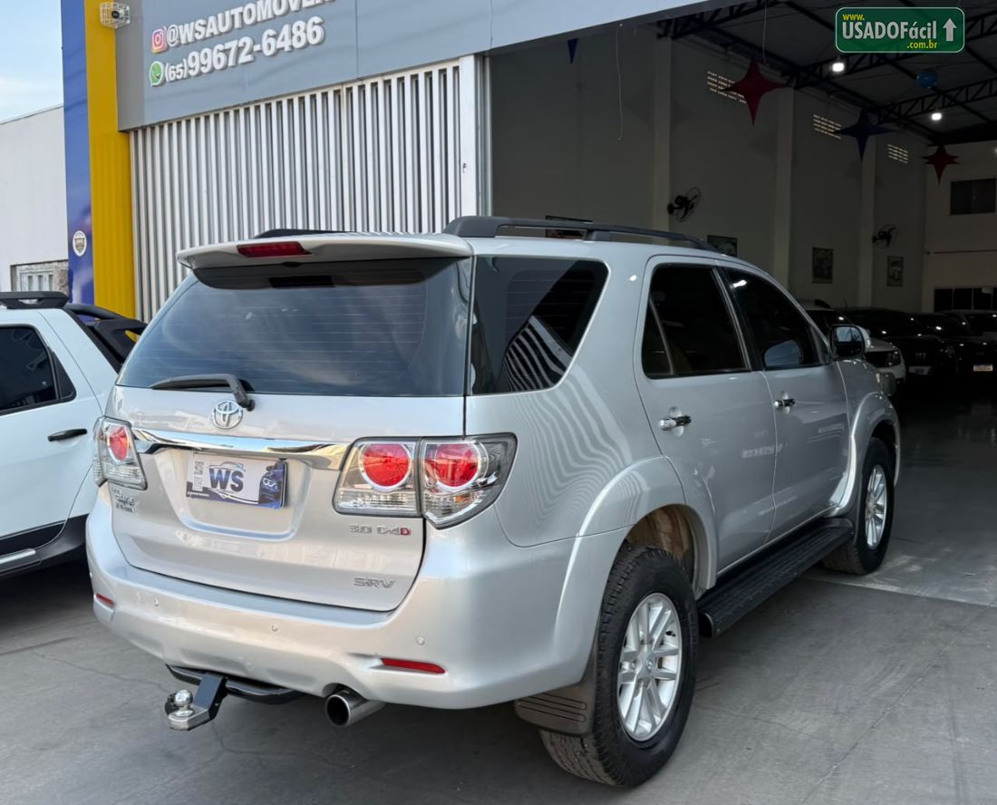 Toyota Hilux SW4 SRV D4-D 3.0 4x4 TDI Automático Diesel 2013/2014 — foto 10 de 20