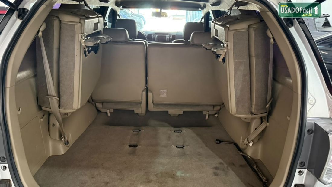 Toyota Hilux SW4 SRV D4-D 3.0 4x4 TDI Automático Diesel 2013/2014 — foto 18 de 20
