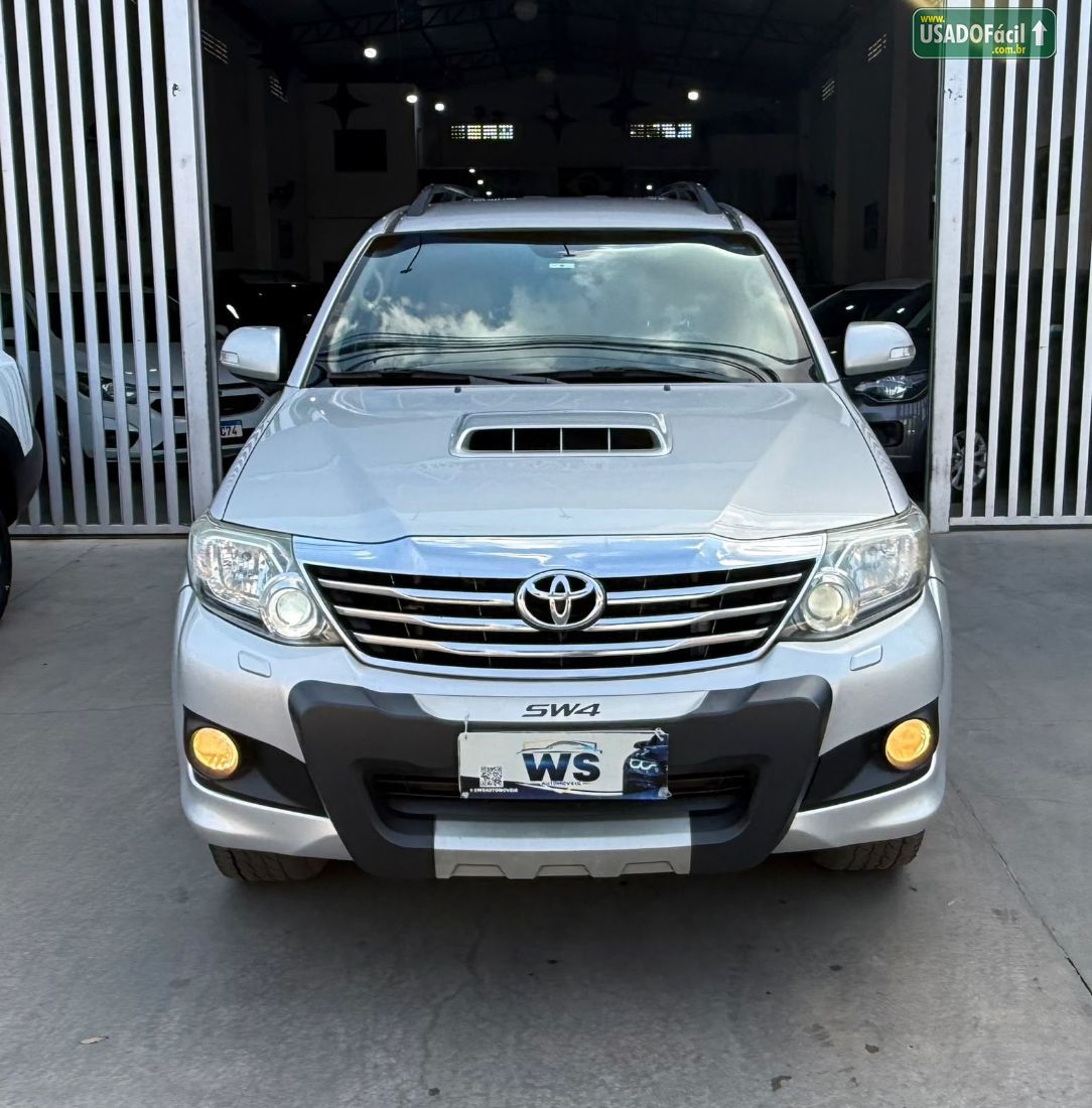 Toyota Hilux SW4 SRV D4-D 3.0 4x4 TDI Automático Diesel 2013/2014 — foto 5 de 20