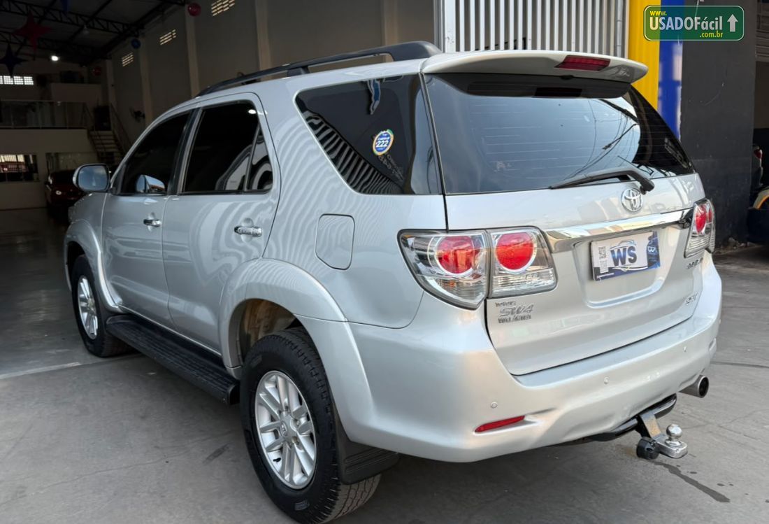Toyota Hilux SW4 SRV D4-D 3.0 4x4 TDI Automático Diesel 2013/2014 — foto 8 de 20