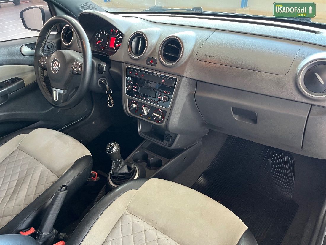 Volkswagen Voyage Evidence 1.6 Total Flex 2015/2016 — foto 10 de 12
