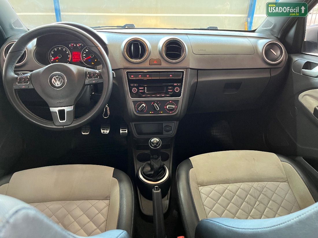 Volkswagen Voyage Evidence 1.6 Total Flex 2015/2016 — foto 8 de 12