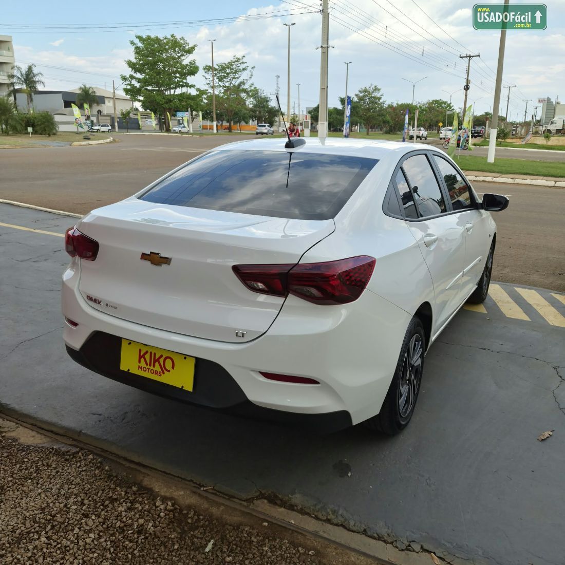 CHEVROLET/GM Onix Sedan Plus LT 1.0 Mecânico Flex 2023/2024 — foto 4 de 15