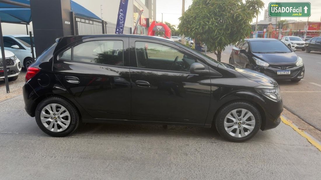 CHEVROLET/GM Onix Joy Hatch 1.0 Mecânico Flex 2019/2019 — foto 3 de 10
