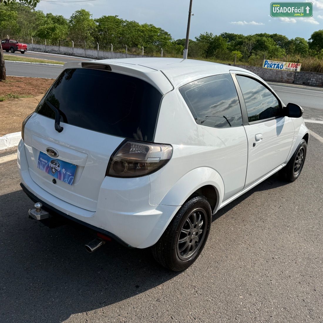 Ford Ka Hatch 1.0 Flex 3P 2012/2013 — foto 4 de 8